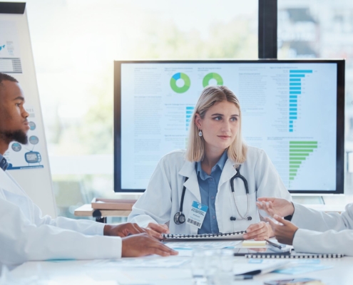 Front view of a group of doctors in a meeting